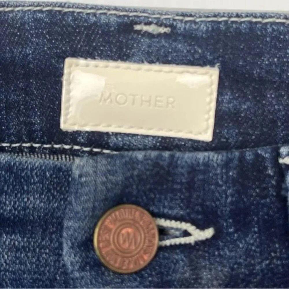 MOTHER Denim Looker Crop Skinny Jeans in FLOWERS FROM THE STORM 24 - Picture 4 of 9